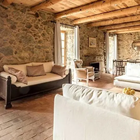 Sleeps 4 Air Con Wifi Casa vacanze