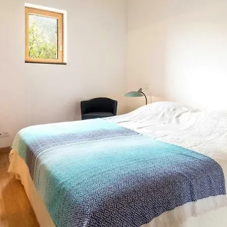 Sleeps 4 Air Con Wifi * Lama